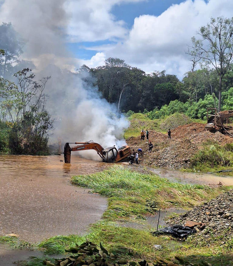 Las disidencias de las FARC derribaron 68 mil árboles para establecer una operación minera de oro en el departamento de Nariño.