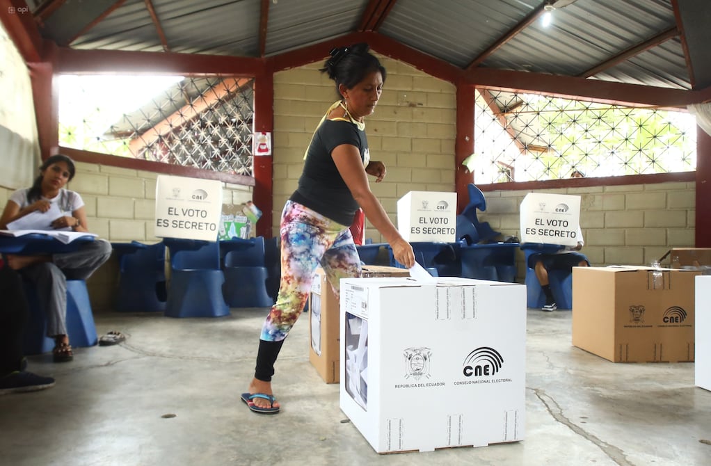 Ecuador tiene más mujeres que hombres habilitados para votar en elecciones de 2025 | Política | Noticias