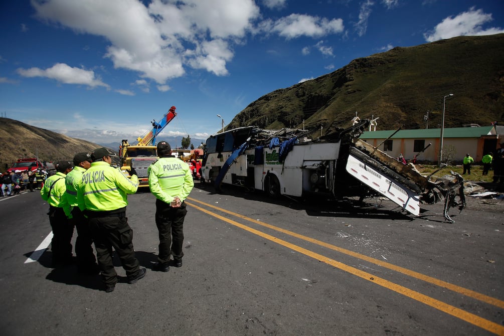 Más de 1.300 policías se ubicarán en carreteras del país por feriado | Ecuador | Noticias