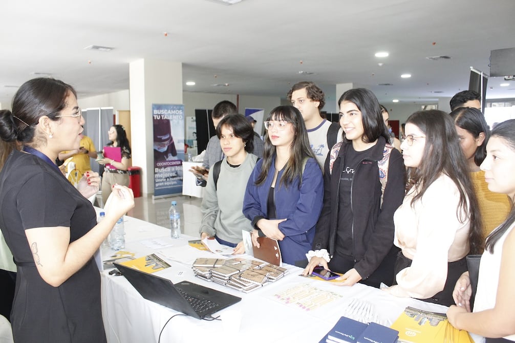 Universidad Católica organizó feria laboral que reunió a más de 90 empresas y organizaciones | Comunidad | Guayaquil