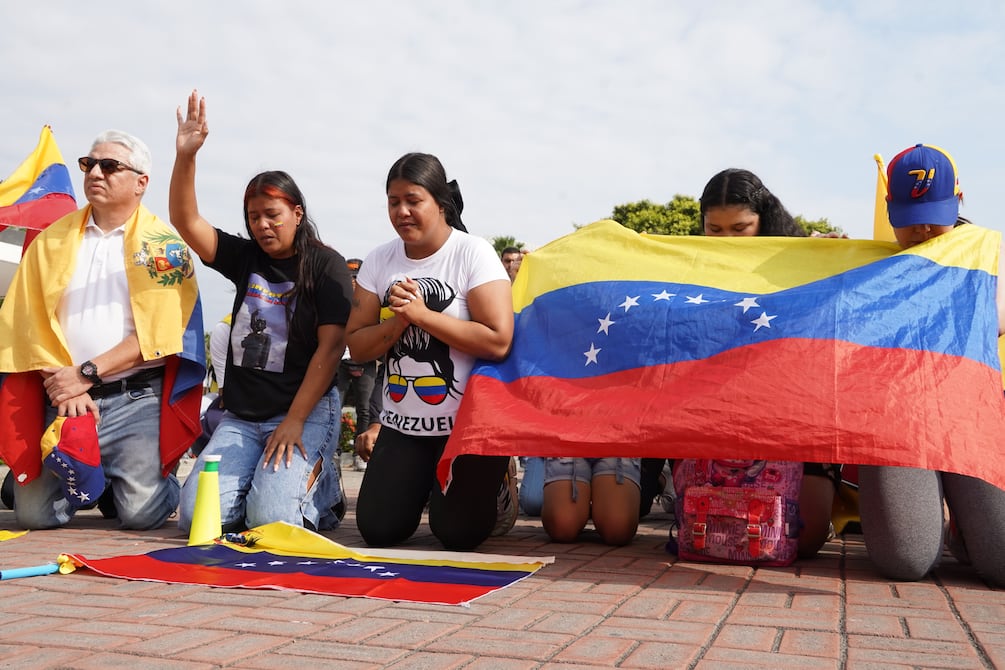 ‘La inmensa mayoría queremos regresar, por eso luchamos’: venezolanos en Guayaquil esperan que presión internacional genere un cambio | Ecuador | Noticias