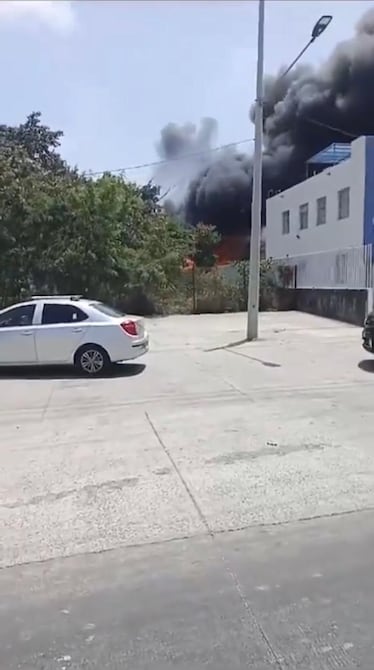 Bomberos controlan incendio en el sur de Guayaquil | Comunidad |