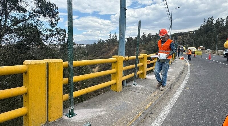 Colocan barreras de seguridad en puentes vehiculares de Gualo y río Chiche para disminuir los índices de suicidios | Ecuador | Noticias