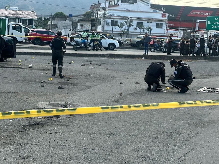 Hallan en Socio Vivienda auto incinerado que podría estar ligado a sicariato en vía a Daule: hay un fallecido en el interior | Seguridad | Noticias