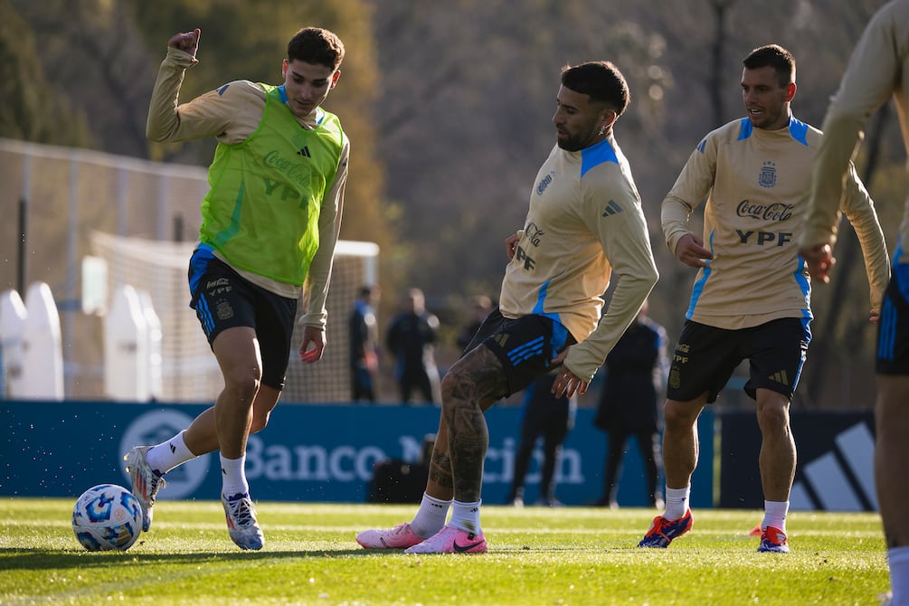 Posibles alineaciones de Argentina vs. Chile por la fecha 7 de las eliminatorias al Mundial 2026 | Fútbol | Deportes