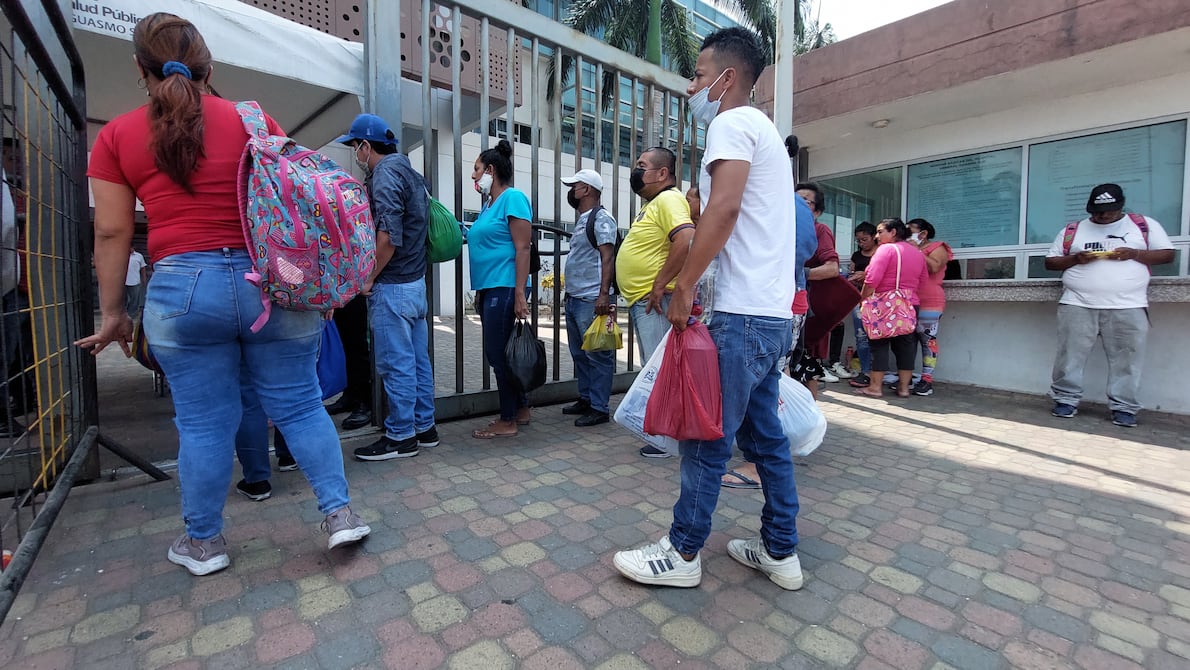 Sin ropa de cirugía ni tirillas para medir glucosa: pacientes y personal de salud denuncian nueva escasez de insumos y medicinas | Comunidad | Guayaquil