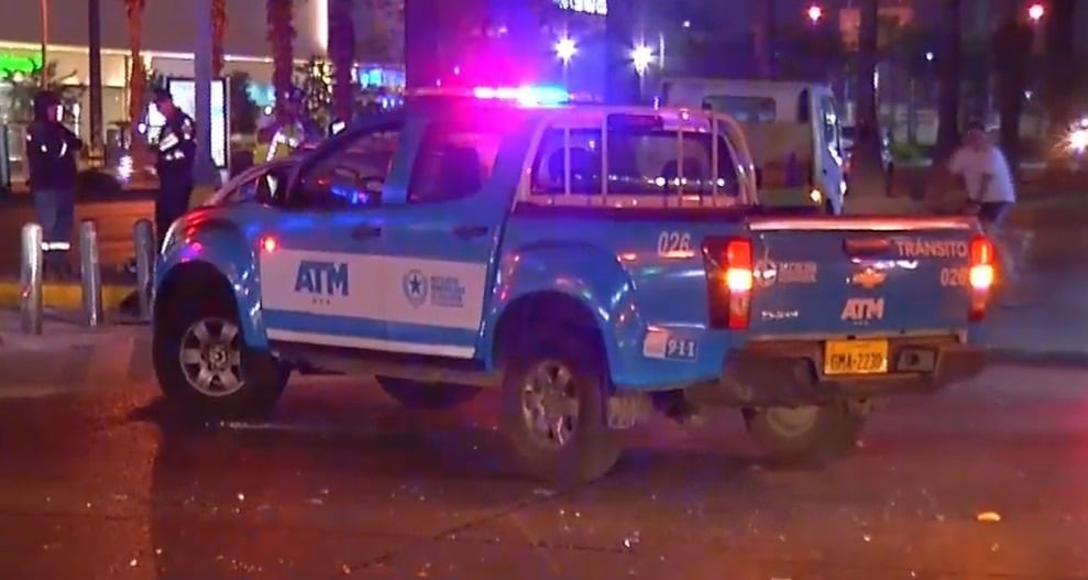 Tres personas fueron atropelladas cuando un conductor intentaba escapar de secuestradores, en Guayaquil | Comunidad | Guayaquil