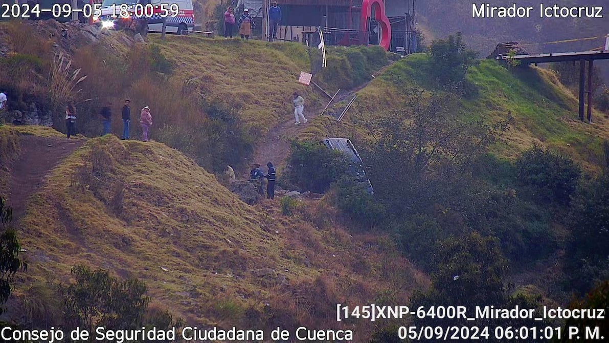 Un herido tras pérdida de pista de vehículo hacia una pendiente en Cuenca | Ecuador | Noticias