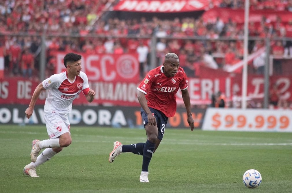 ¡Desconsolado! Llanto de Jhonny Quiñónez al ser sustituido, tras entrar al cambio, en Independiente de Avellaneda | Fútbol | Deportes