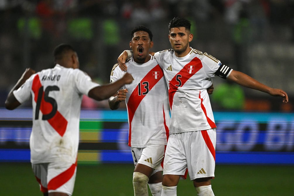 Carlos Zambrano, capitán de Perú: ‘Contentos por un triunfo que necesitábamos’ | Fútbol | Deportes