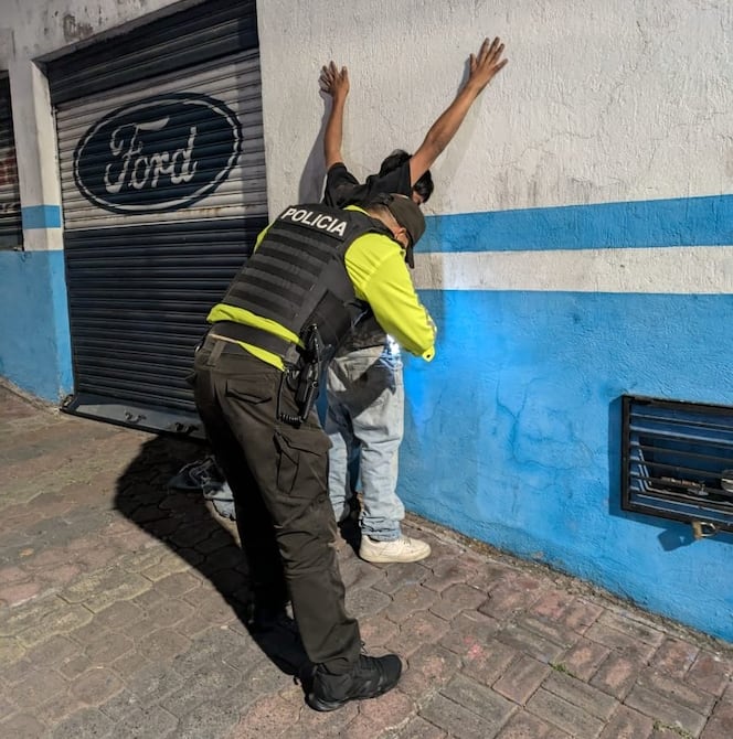 En Quito, la Policía aprehendió a seis personas por su presunta participación en el delito de robo | Seguridad | Noticias