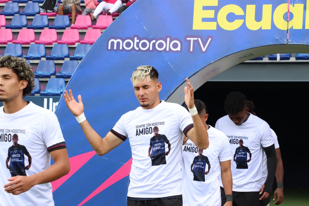 Independiente Juniors rinde sentido homenaje a Roberto Cabezas: Siempre con nosotros, amigo | Campeonato Nacional | Deportes