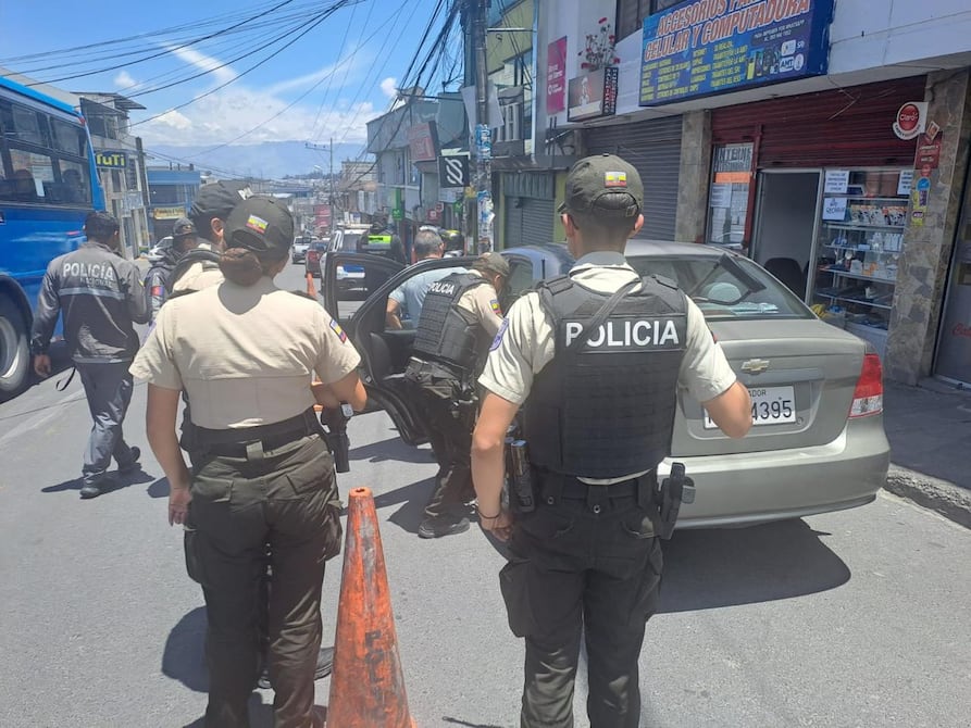 Operativos en el norte de Quito resultan en la captura de cuatro personas con órdenes de aprehensión | Seguridad | Noticias