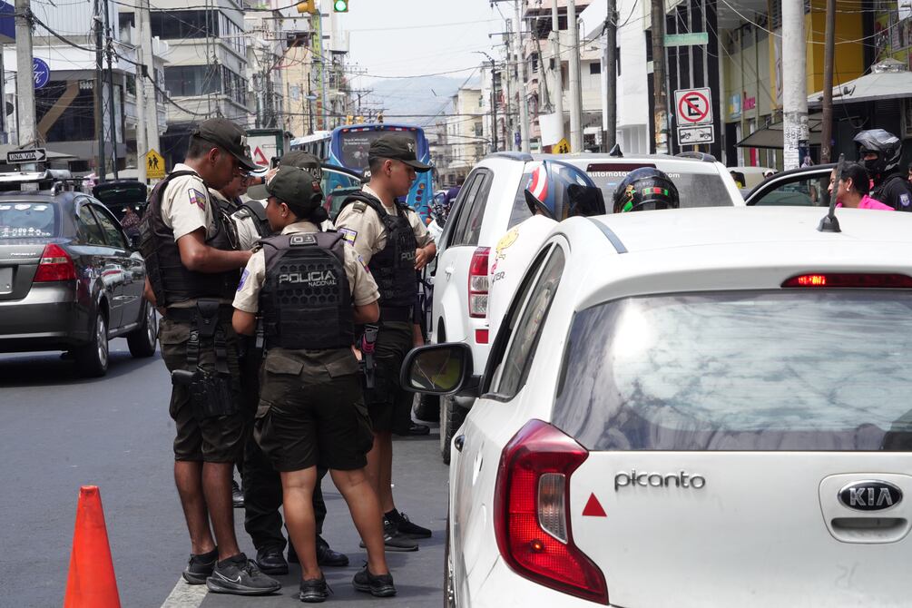 Robos en la Bahía de Guayaquil: con 60 policías tratan de contener a delincuentes que se llevan hasta generadores eléctricos | Seguridad | Noticias