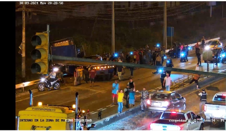 Siniestro en la vía a Daule: tráiler se impactó contra un auto | Comunidad | Guayaquil