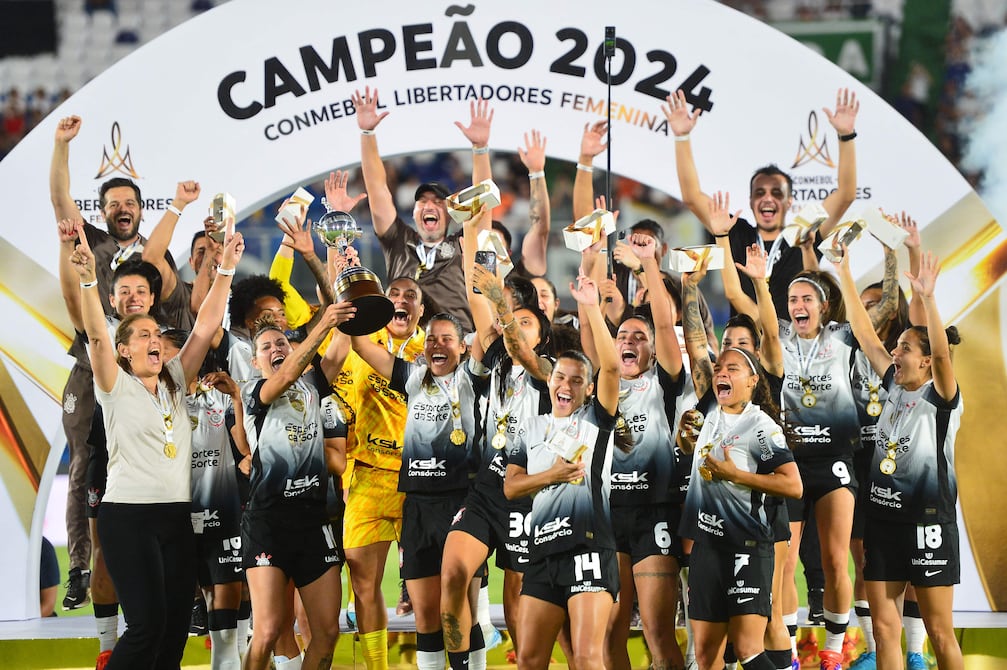 ¡Pentacampeonas! Corinthians alza la copa y extiende su leyenda en la Libertadores Femenina | Fútbol | Deportes