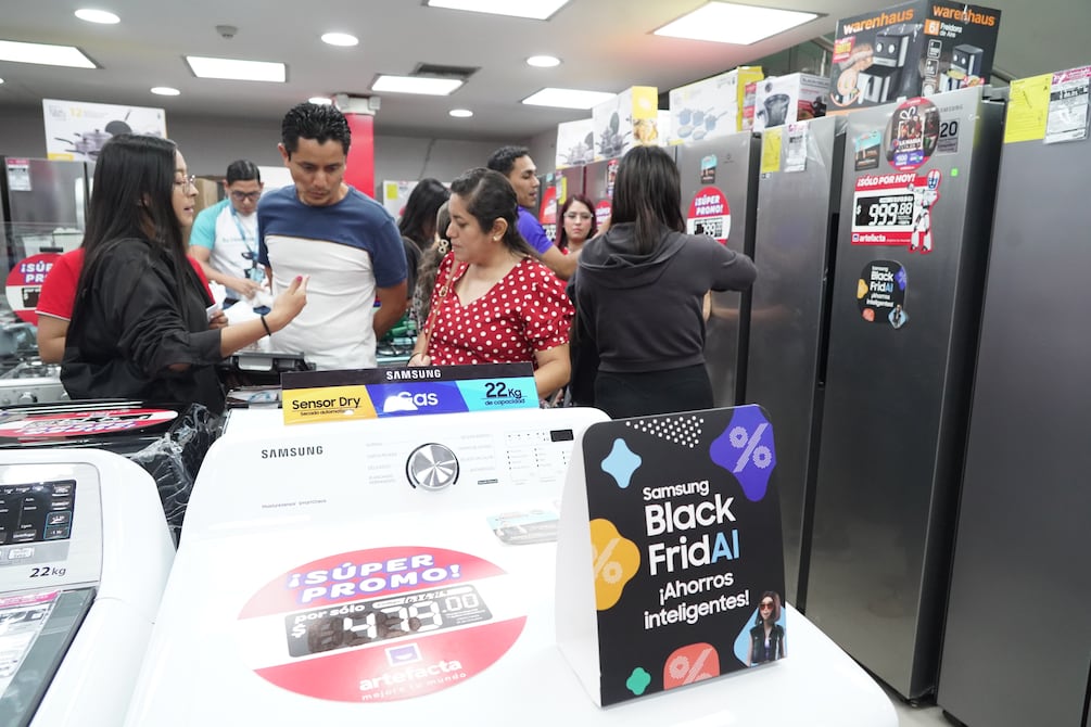 Evento de descuentos en Mall del Sol atrae a visitantes de otras provincias que buscan artículos a buen precio para regalar en festividades | Economía | Noticias