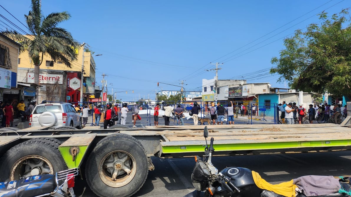 Motorizado de delivery que fue impactado por ala de avioneta accidentada sufrió herida en la nariz | Ecuador | Noticias