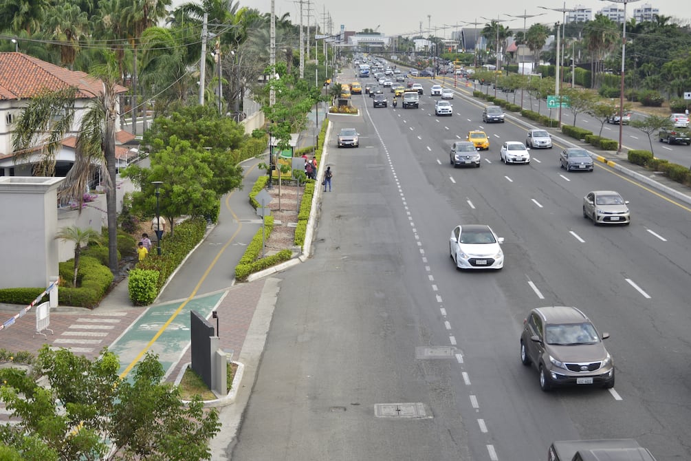 “Nos sentimos en indefensión”: tras robo, residentes de urbanización en Samborondón buscan implementar más seguridades | Seguridad | Noticias