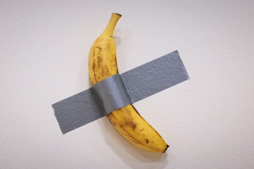 Una banana con cinta se vende por 6,2 millones de dólares en Sotheby’s | Cultura | Entretenimiento