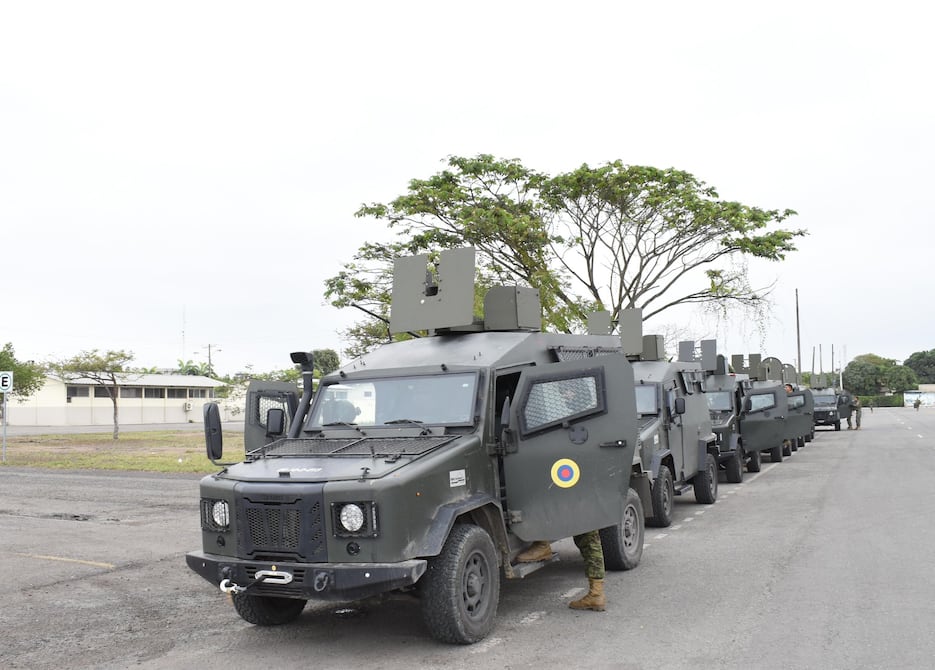 45 vehículos blindados de las Fuerzas Armadas realizarán operaciones en zonas conflictivas de la provincia de El Oro | Seguridad | Noticias