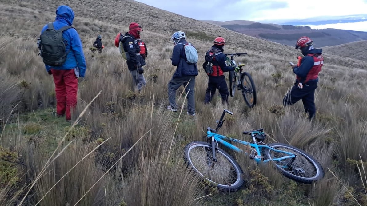 Cuatro ciclistas que se habían extraviado fueron rescatados en el Parque Nacional Cotopaxi | Ecuador | Noticias