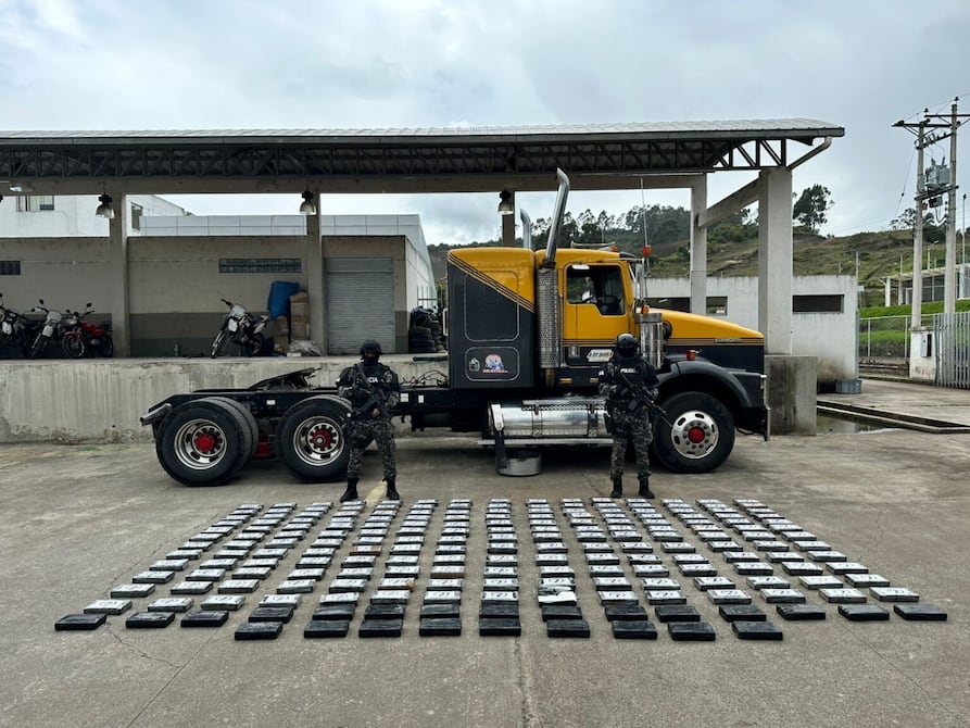 Detectan 204 paquetes de cocaína en el tanque de combustible de tráiler | Ecuador | Noticias