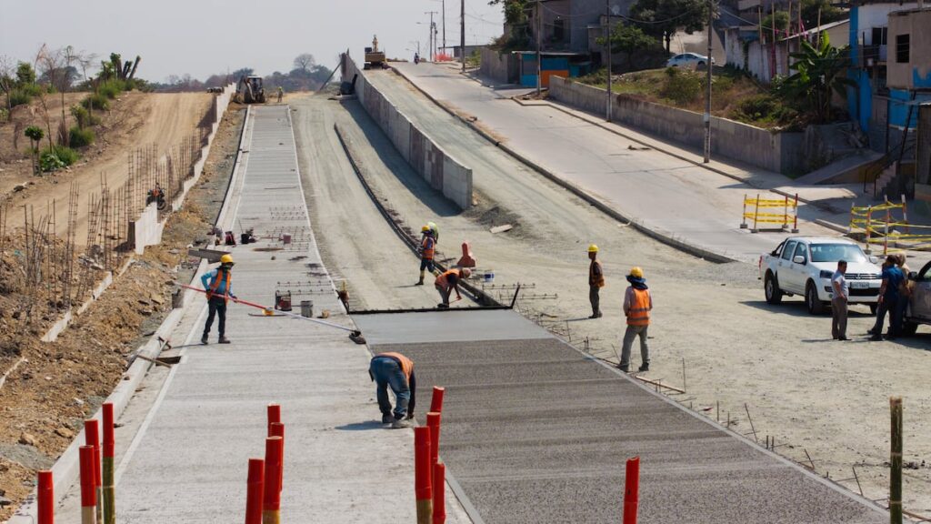 Obra en la av. Teodoro Alvarado Oleas será entregada a finales de enero de 2025 | Comunidad | Guayaquil