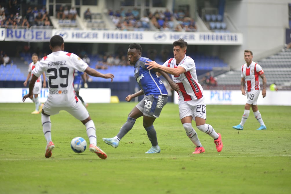 ¡Plantados y con los churos hechos! Maicon Solís, exjugador de Emelec, ‘no apareció’ a firmar contrato con Aucas | Campeonato Nacional | Deportes